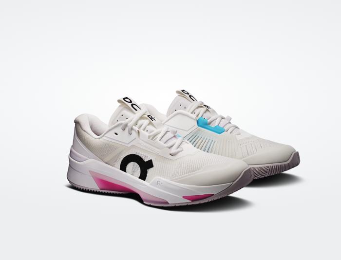 The Roger Pro Fire White Pink