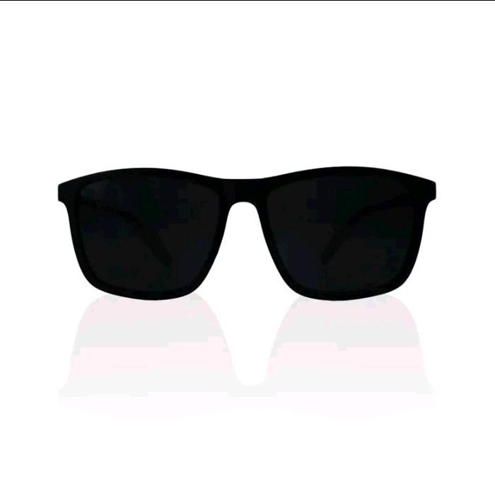 prodigo kaca mata hitam keren cowok cewek