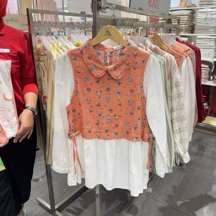 blus wanita lengan pendek exit