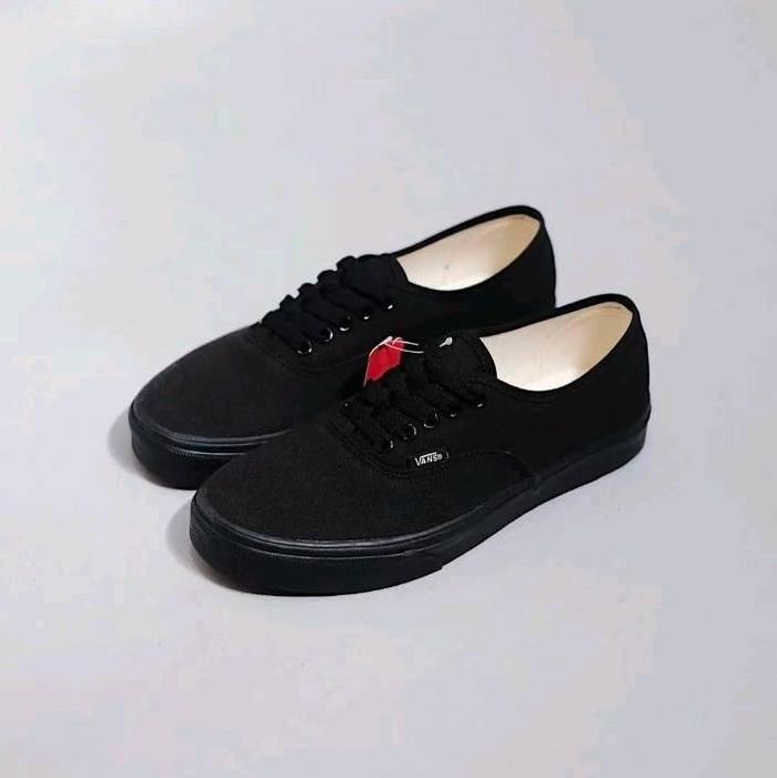 Sepatu Kasual Vans Authentic Sneakers Full Black Casual Hitam Polos Shoes Pria Wanita Snekers Kerja