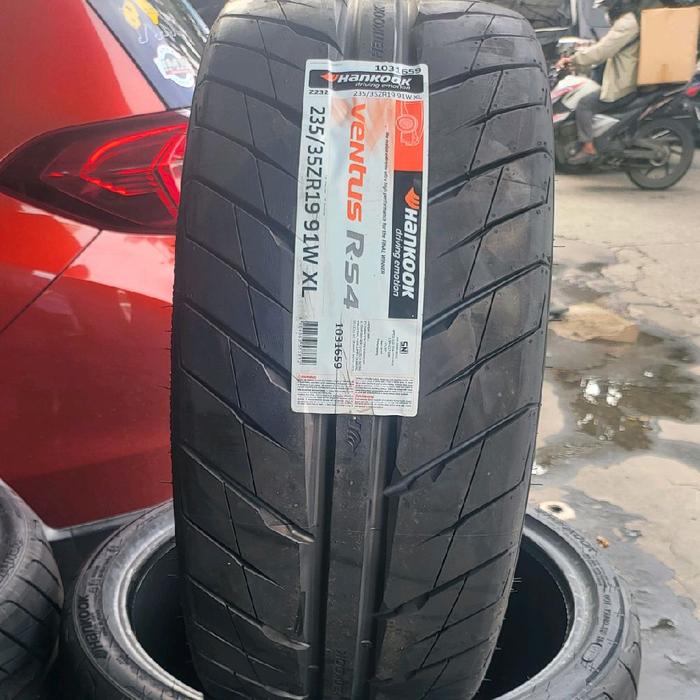 Ban Hankook Ventus RS4 235/35R19