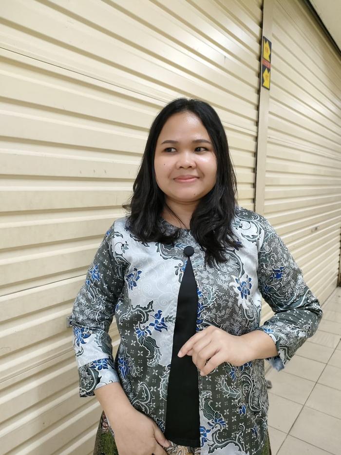 Blus Batik Sutra/Atasan Batik Sutra