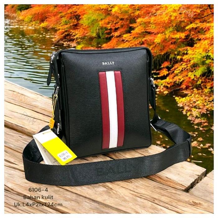BALLY TAS SELEMPANG PRIA KULIT DENGAN DESAIN TRENDY GARIS MERAH PUTIH SLINGBAG MIRROR QUALITY