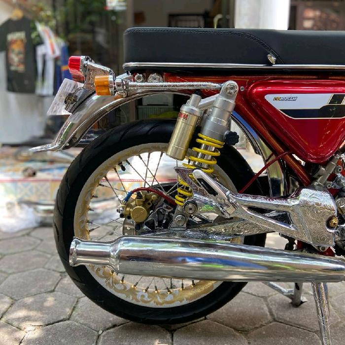 SLEBOR BELAKANG CB 125 IMPOR SPAKBOR BELAKANG HONDA CB 125 LICENGSWI IMPOR