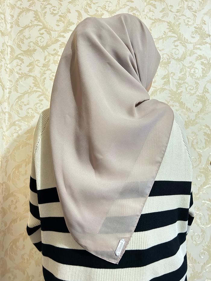 Nadira Hijab - Tasari Pollycotton/Bella Square Almond Muslim Kerudung Empat Segi