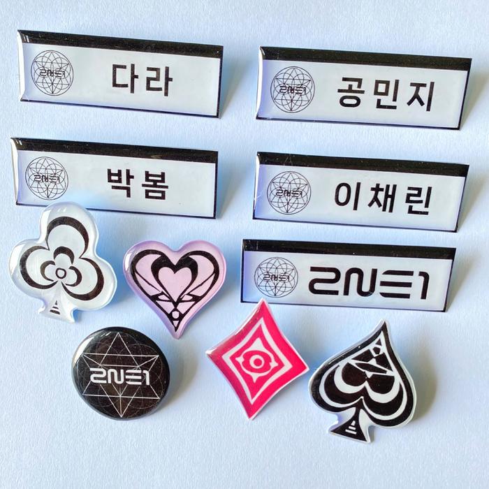 BROS 2NE1 NAME TAG PIN KPOP