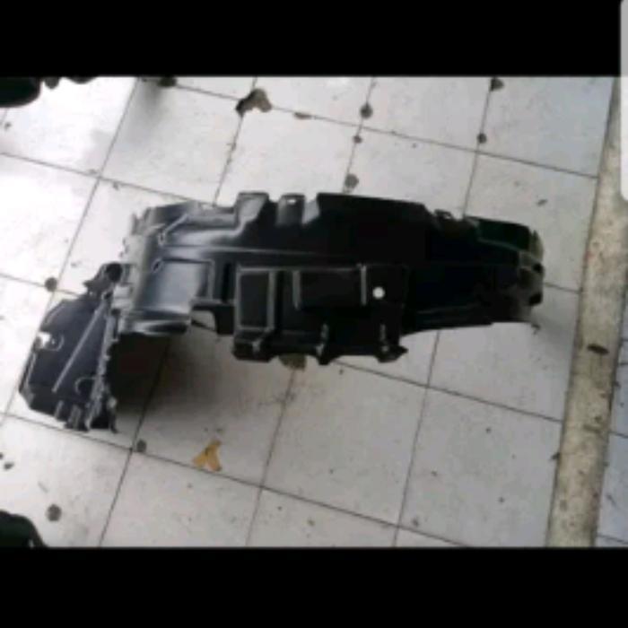 Liner Fender Veloz 2012-2015 Imitasi 1Pc