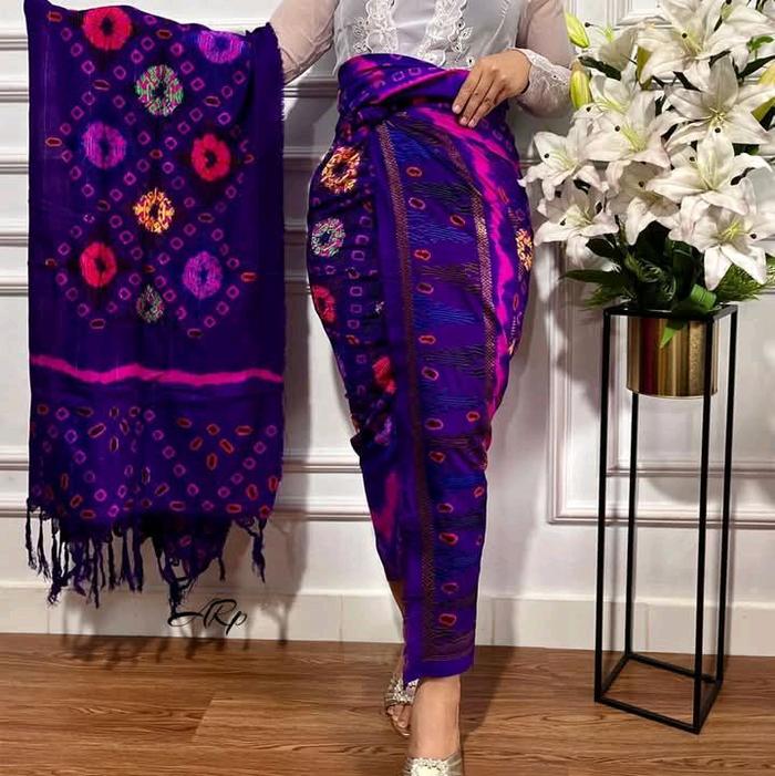 Kamen Bali Sutra Ori Jumputan Cakra Tumpal Free Selendang - Desain Eksklusif dengan Warna Biru dan U