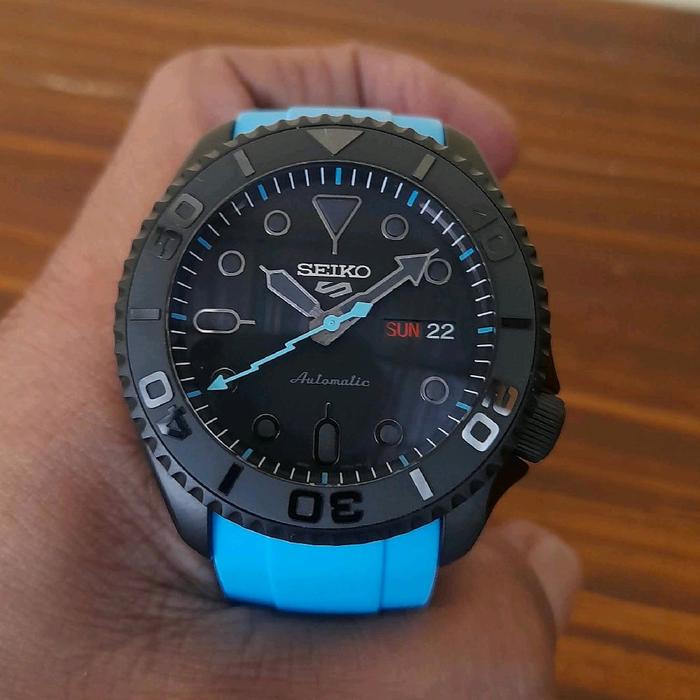 Seiko srpd79k1 original uograde blackout saphire cal 4r36 movement black pvd SKX SRPD automatic MOVE