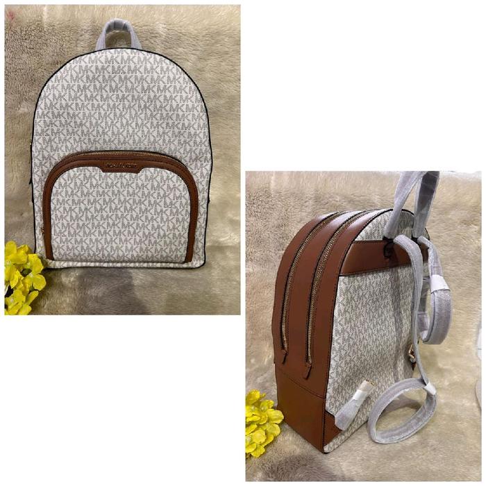 MK JAYCE LARGE ZIP BACKPACK VANILLA