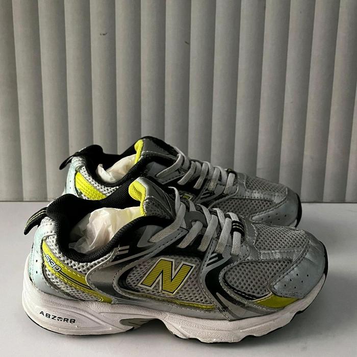 Sepatu Anak Second Original New Balance 530 Size 31/18,5cm