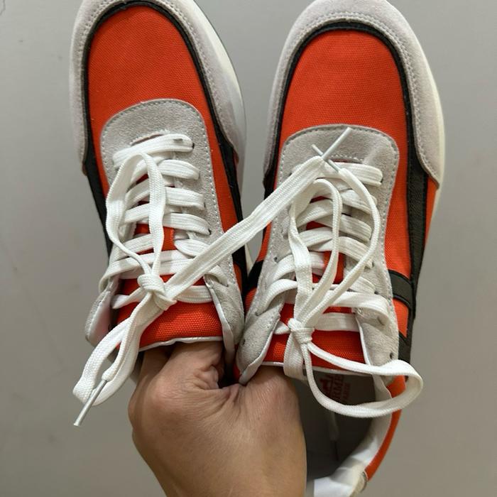 Sepatu Sneakers Orange size 45