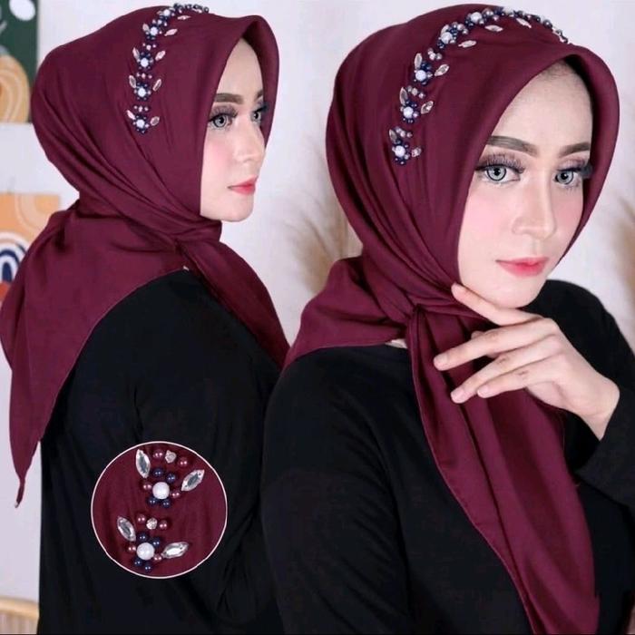 Hijab Segiempat Payet Bando / Jilbab Segi Empat Mutiara / Segiempat Payet Mutiara / Bella Square Pay