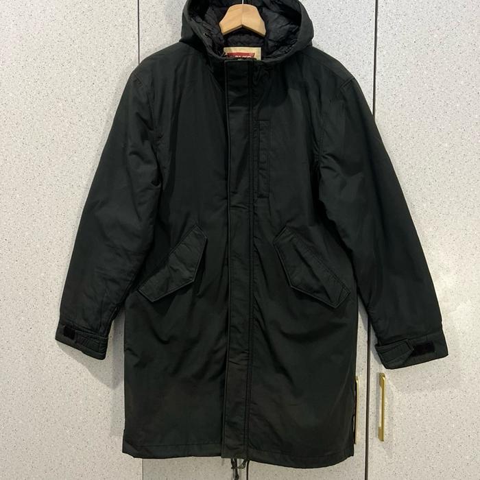 [USED] LEVI’S Jacket Parka Unisex ber Hoodie dengan Zipper dan Kancing Full Furring Diamond ada Seru