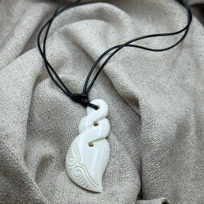 Kalung Tulang Ukir Motif Etnik K19