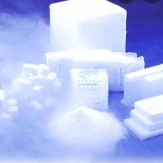 ..... Dry Ice / Biang Es / Es Kering