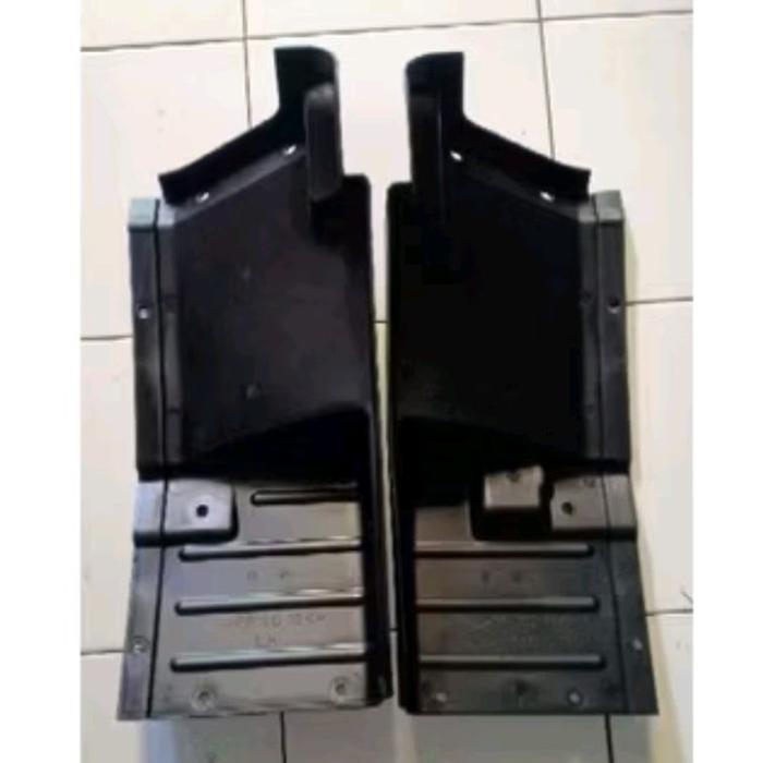 1biji plastik spakbor lumpur canter ps125 ps110 spakbor karpet ceret canter kanan/kiri