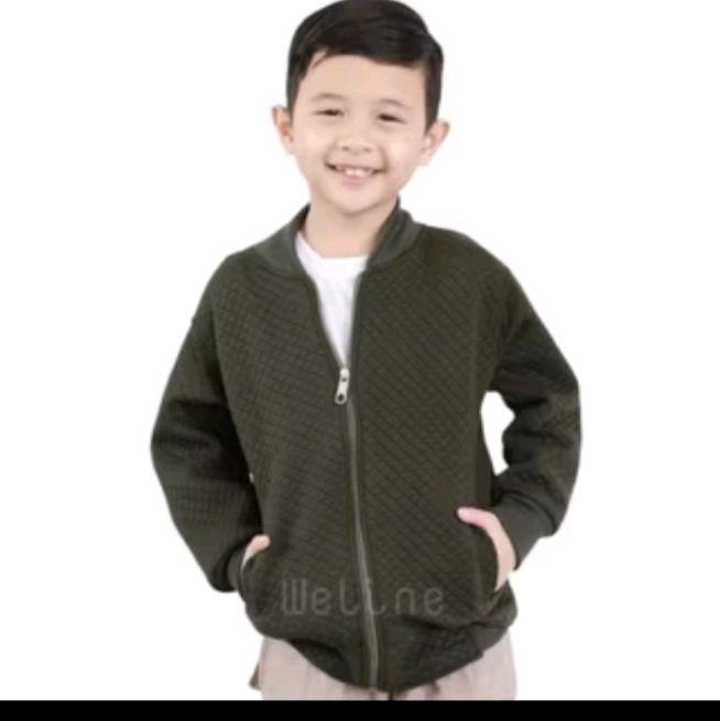 nih saya puya peroduk bagus nih buat anak anak bunda biar gak masuk angin atau ke ujanan ini solusin