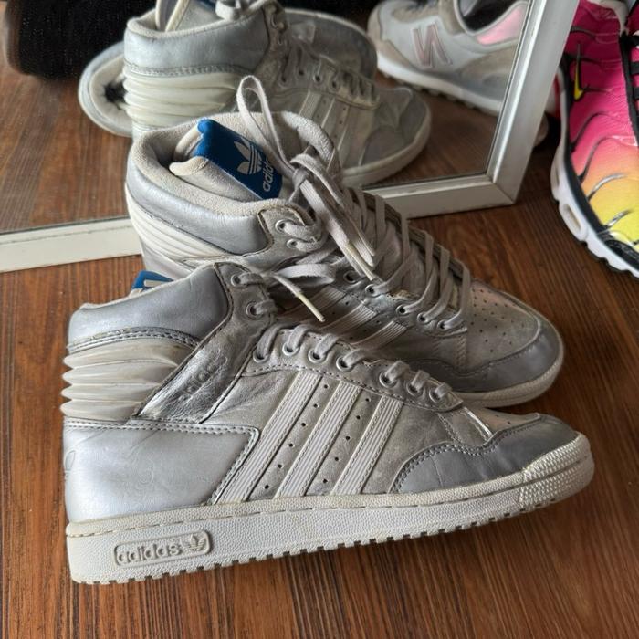 Adidas originals pro conference high silver metallic casual original murah - sneakers second market