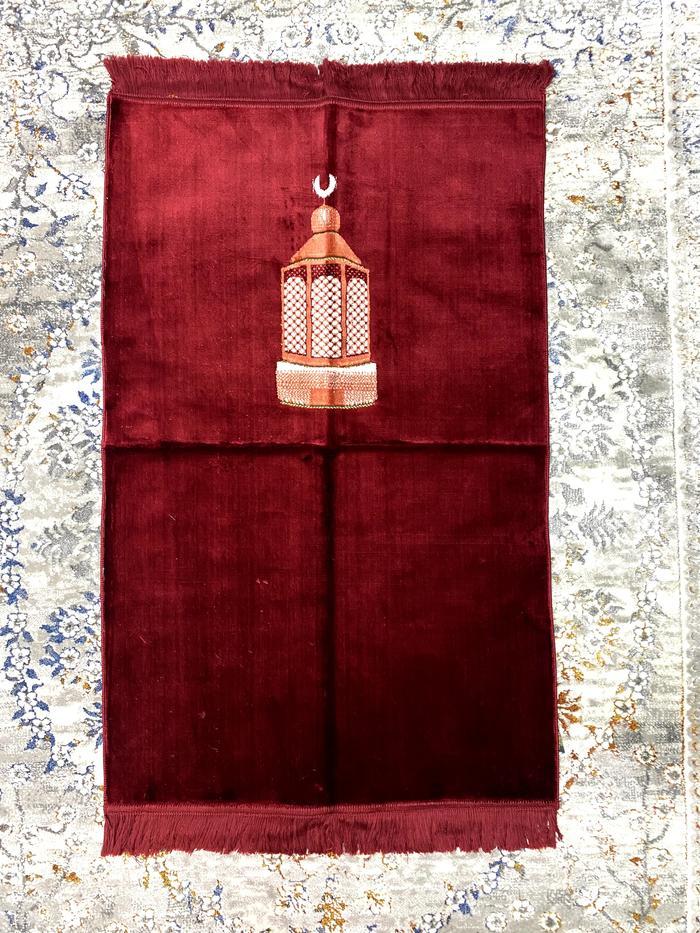 Sajadah Exclusive Yakar Kiswa /Pintu Kabah /Hajar Aswad /Kabah /Makam Ibrahim /Ghalaf Kabah 70x110
