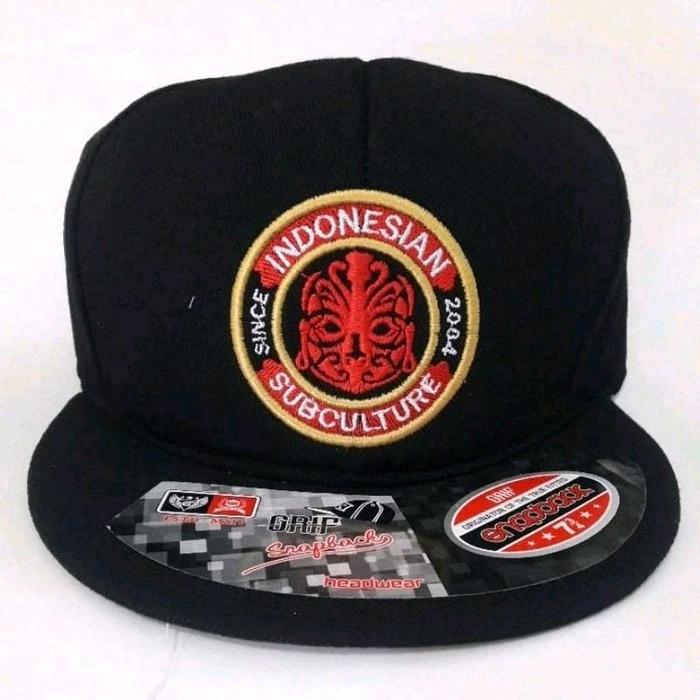 Topi Hitam snapback dengan Logo "Indonesian Subculture" - Desain Unik dan Menarik