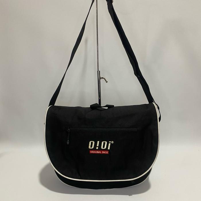 Oioi tas selempang/sling bag