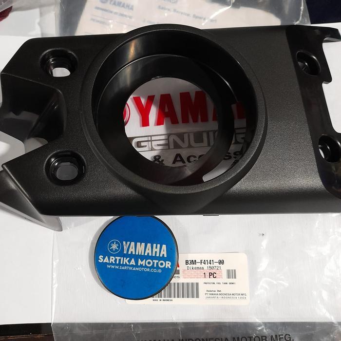 Original Protector Fuel Tank ( Cover Tengah Tanki ) Yamaha WR155