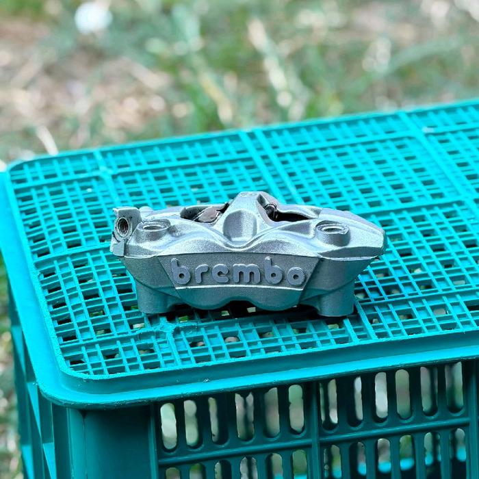 KALIPER BREMBO L3 GSX 1000 ORIGINAL COPOTAN MONOBLOK POSISI KIRI Motorcycle