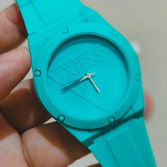 GUESS ORIGINAL JAM TANGAN WANITA CEWEK BEKAS SEKEN SECOND GUess ORIGINAL GUESS TERBARU