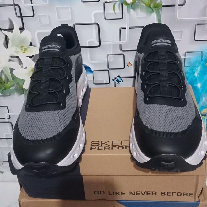 Skechers Sepatu Sneaker Pria Wanita Hitam Abu-abu dengan Desain Nyaman dan Tahan Lama