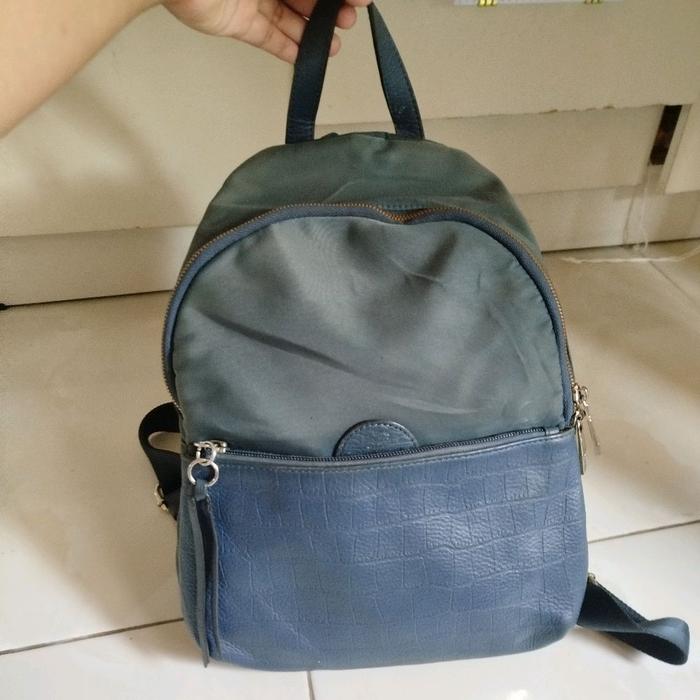 Elegance Tas Ransel Nilon Mix Kulit dengan Desain Elegan dan Praktis untuk Penggunaan Sehari-hari