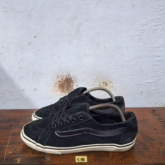 Sepatu second original Vans Old skool suede size 40,5