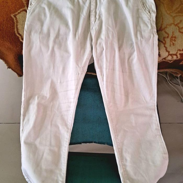 Celana Jeans Putih Hugo Gold Jahitan Slim Fit Nyaman Size 35 | Hugo Gold White Denim Jeans with Slim