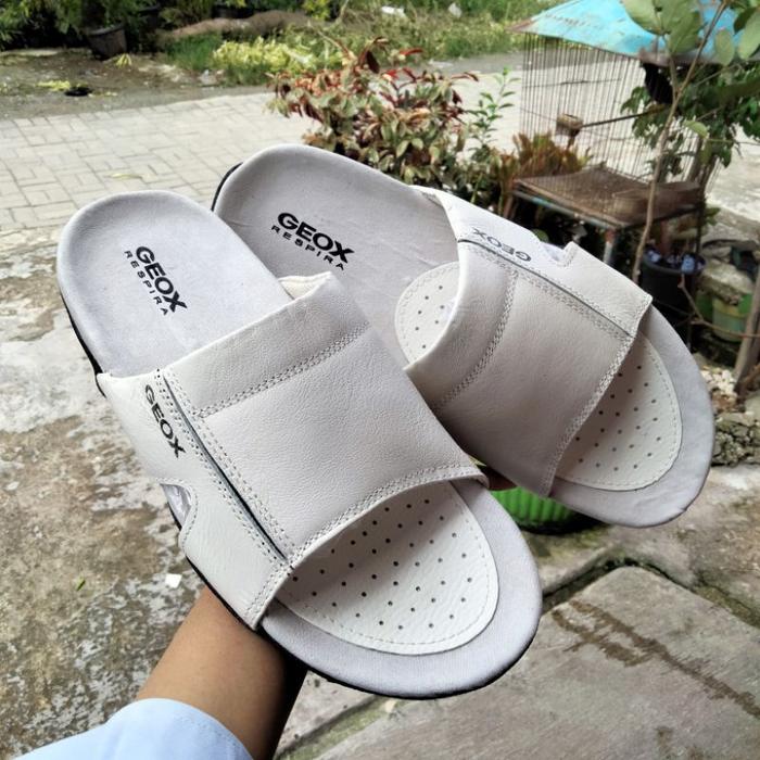 Geox Sandal Pria Slop Respira Cream Kulit Premium Original Leather Nyaman Empuk Anti Licin Desain Si