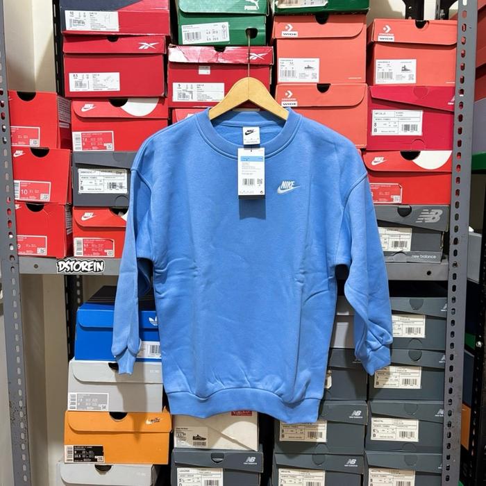 Crewneck / Sweater Pria Wanita Nike Sportswear Club Fleece Blue Original 1000% (RESMI STORE)