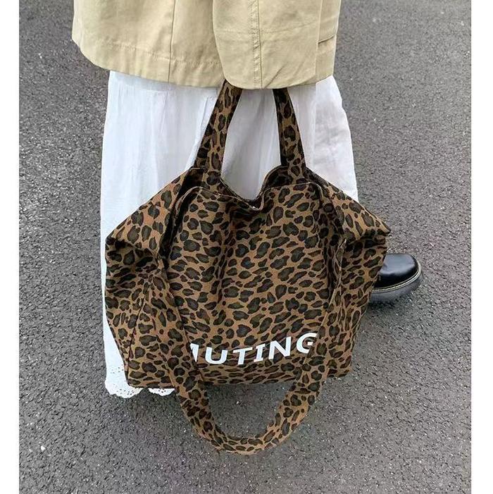 Tas Wan Cetakan macan tutul New Vacation  Women’s Bag/Tas Wanita  /Tas Pantai Impor T0066