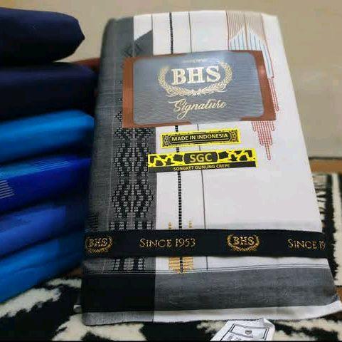 Sarung BHS EXCELLENT SILVER (TKB HPL) , TUMPAL KEMBANG HITAM POLOS