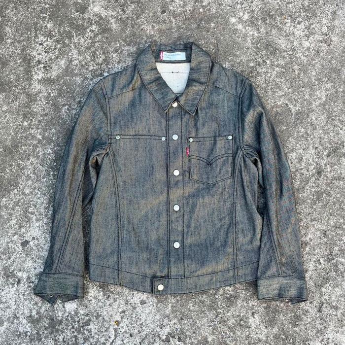  Levis engineered Sml