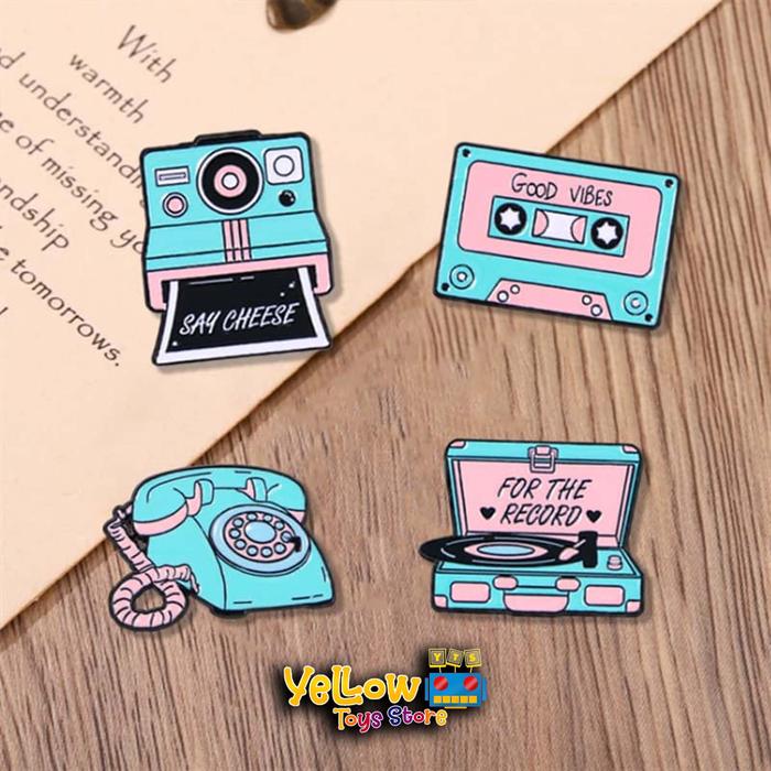 Pin Bros Enamel Bentuk Desain Fonograf Kaset Lagu Retro Telfon Jadul Telephone Musik Vinyl Kamera Cl