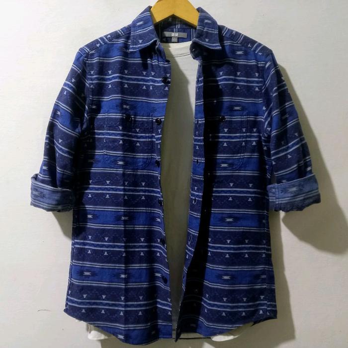 kemeja casual flannel Un1qlo (Navajo) original second