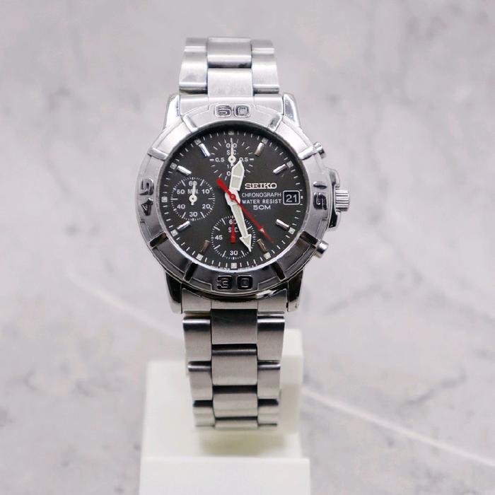 Seiko Chronograph Black Dial seri V657-8069