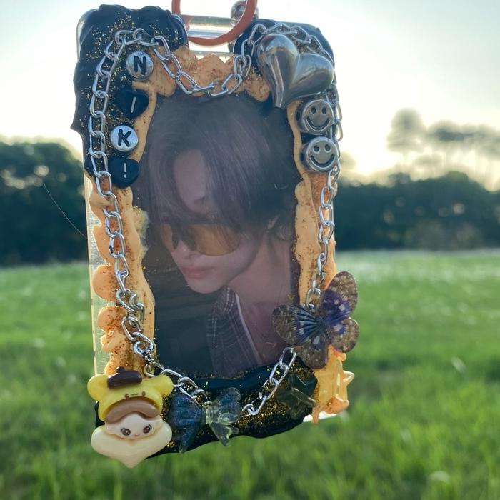 Pc holder kpop custom Lucu