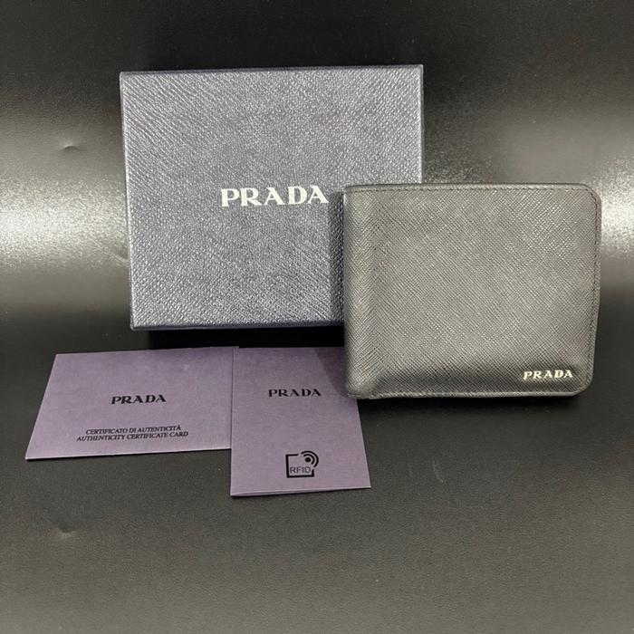 prada Saffiano Bifold Wallet mens wallet