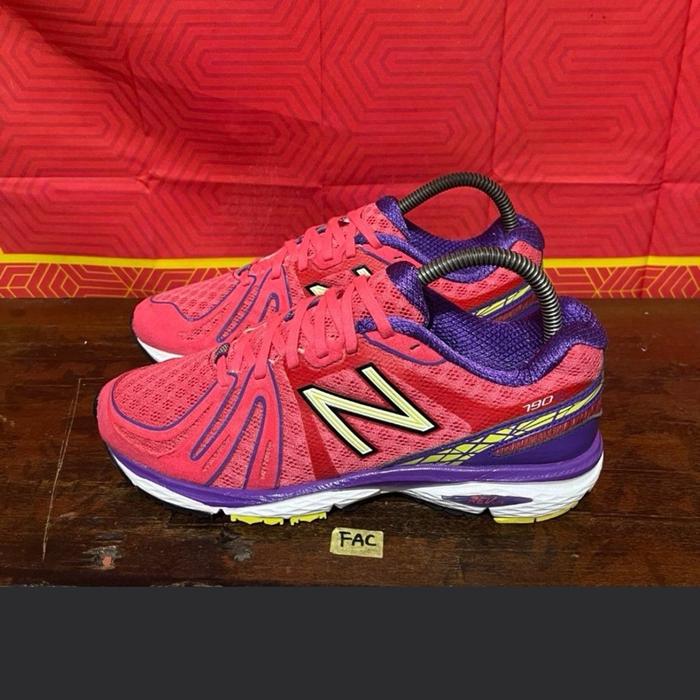 Sepatu second ori new balance 790v3 pink size 37