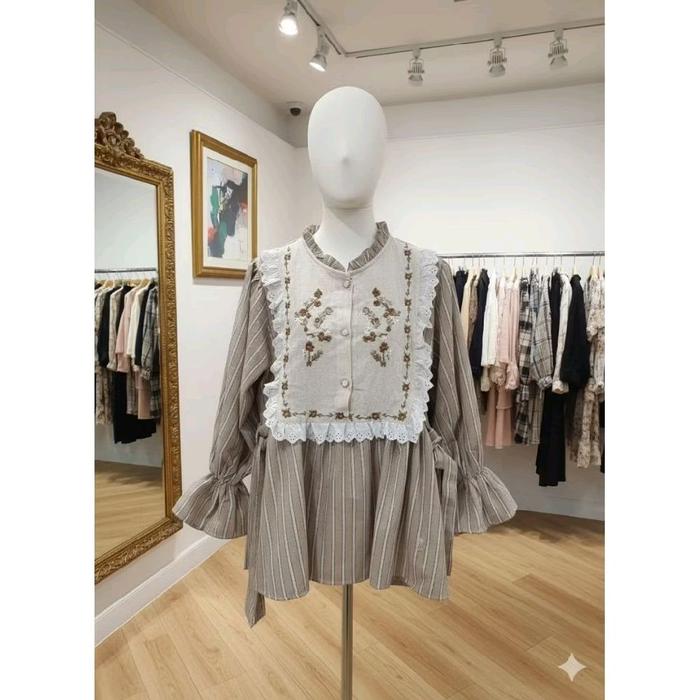 Baju Blouse Vintage Ruffle Bordir