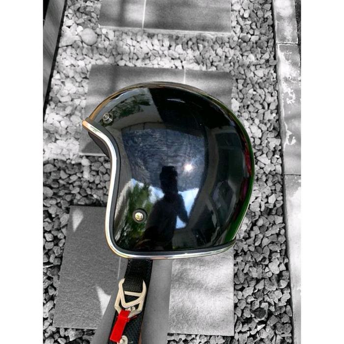 Helm Slimhead Retro Polos Tanpa Aksesoris