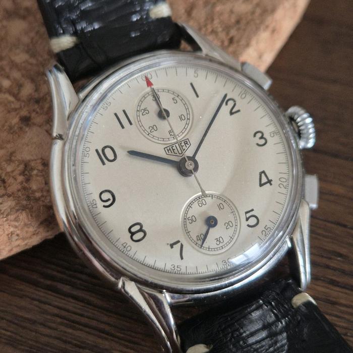 Jam vintage Heuer chronograph