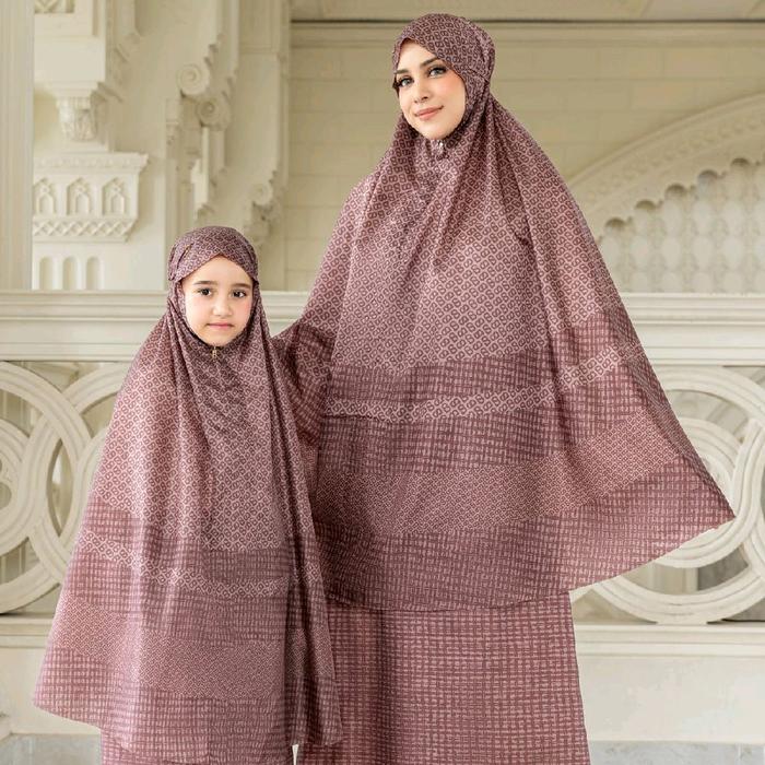 Buttonscarves Tapis Abstre Capsule Prayer Robe