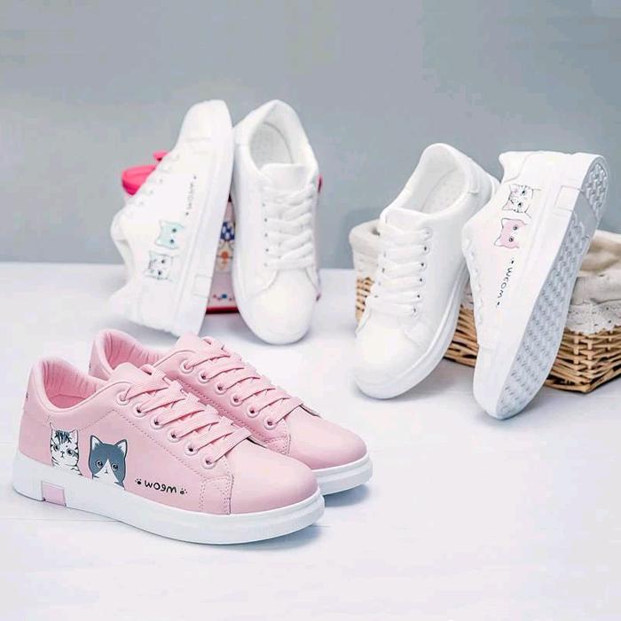 Sepatu motif Meow Ping Putih