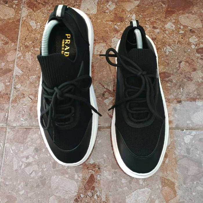 sneakers wanita second warna hitam